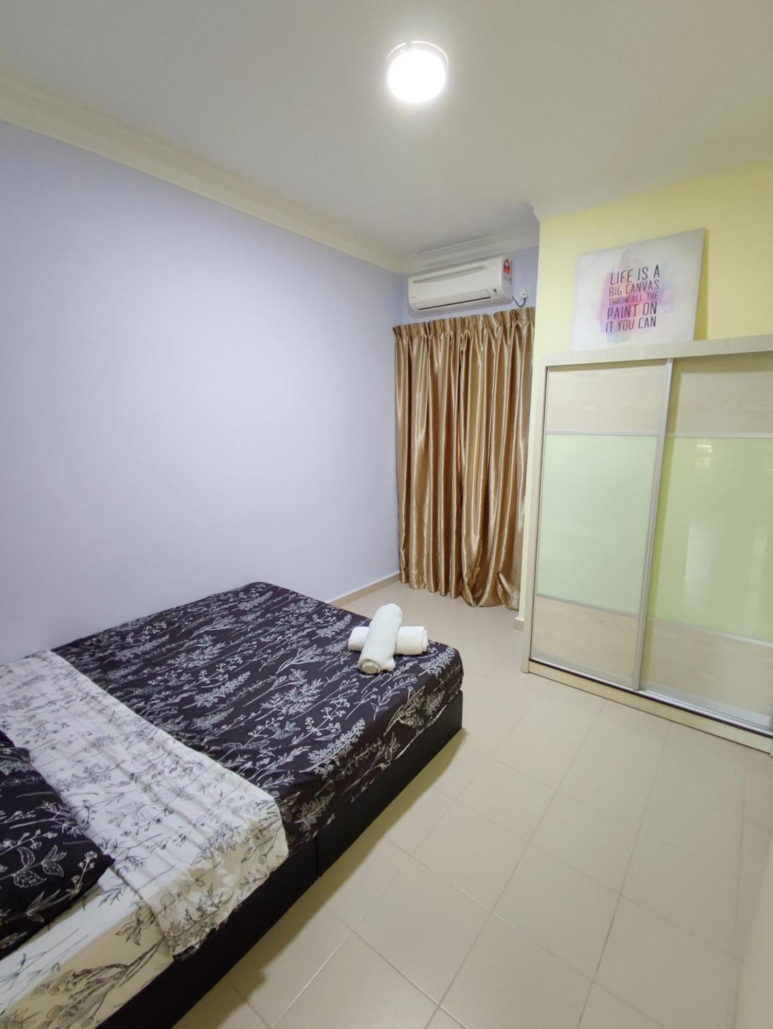 Jojo Homestay Tiara Residence Desaru Esterno foto